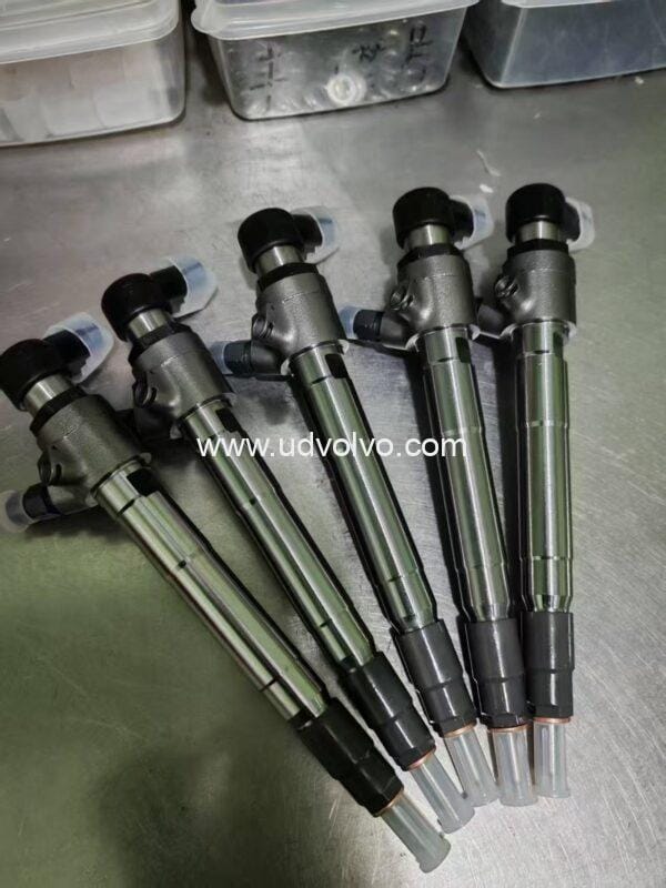 Diesel Fuel Injector for Truck Engine